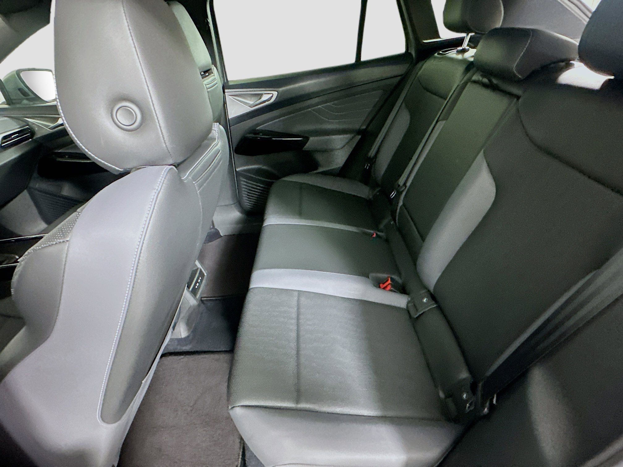 Used 2023 Volkswagen ID.4 S RWD image 26