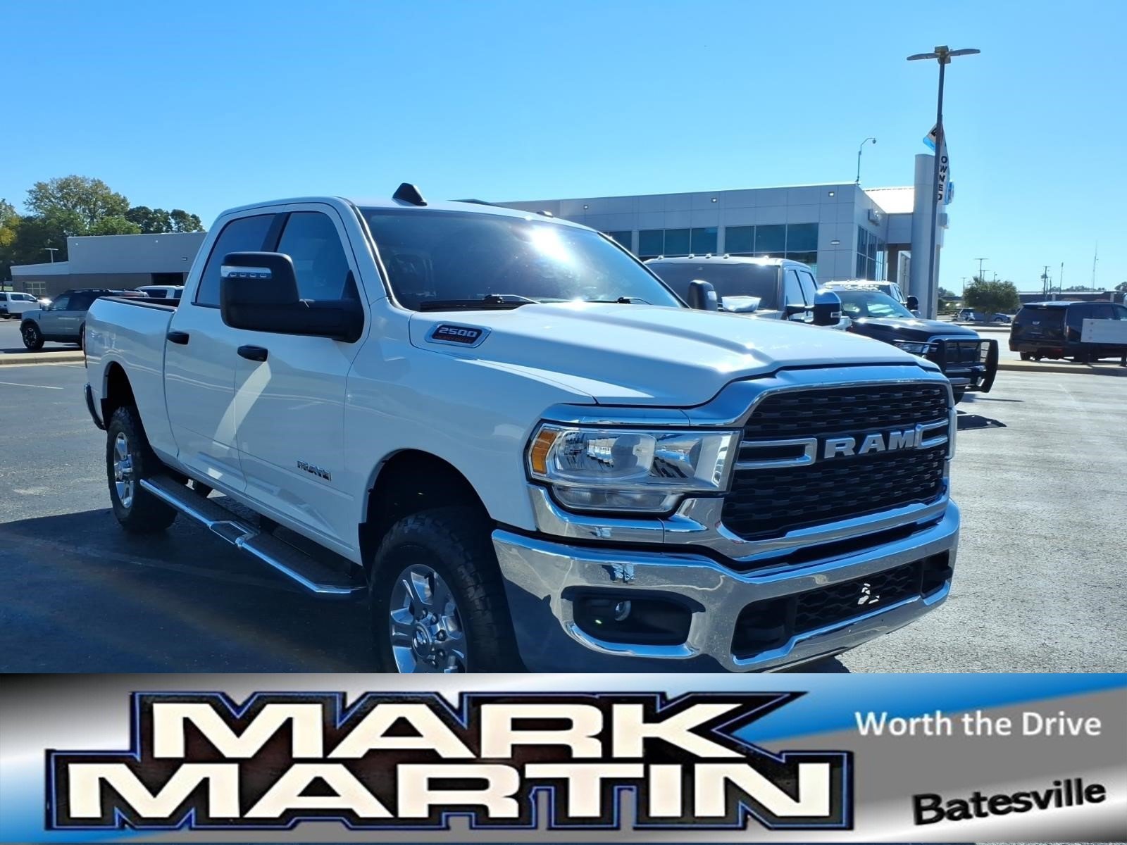 Used 2024 RAM 2500 Big Horn w/ Protection Group AWD/4WD image 1