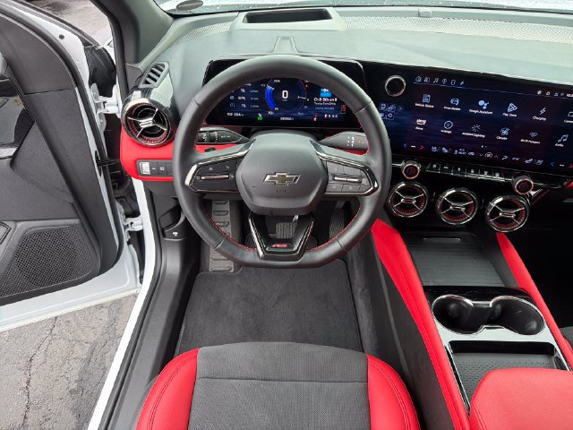 Certified 2024 Chevrolet Blazer EV RS AWD/4WD image 15