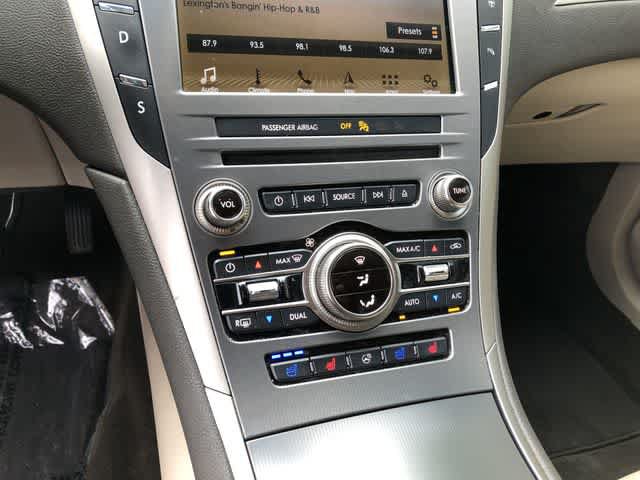 Used 2019 Lincoln MKZ Reserve FWD image 16