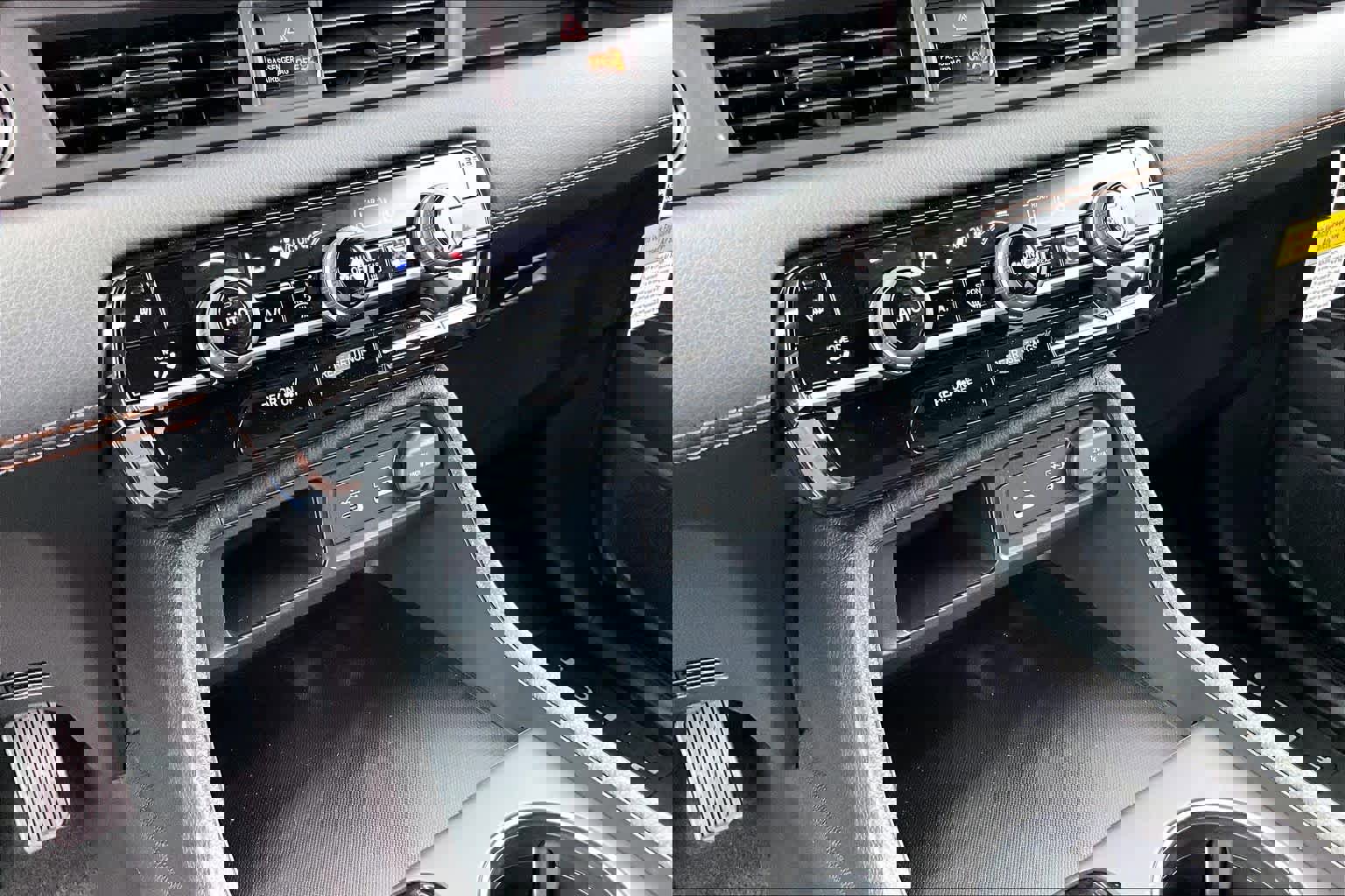 New 2026 Honda Pilot Sport image 20