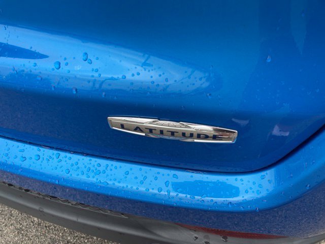 Used 2020 Jeep Compass Latitude FWD image 10