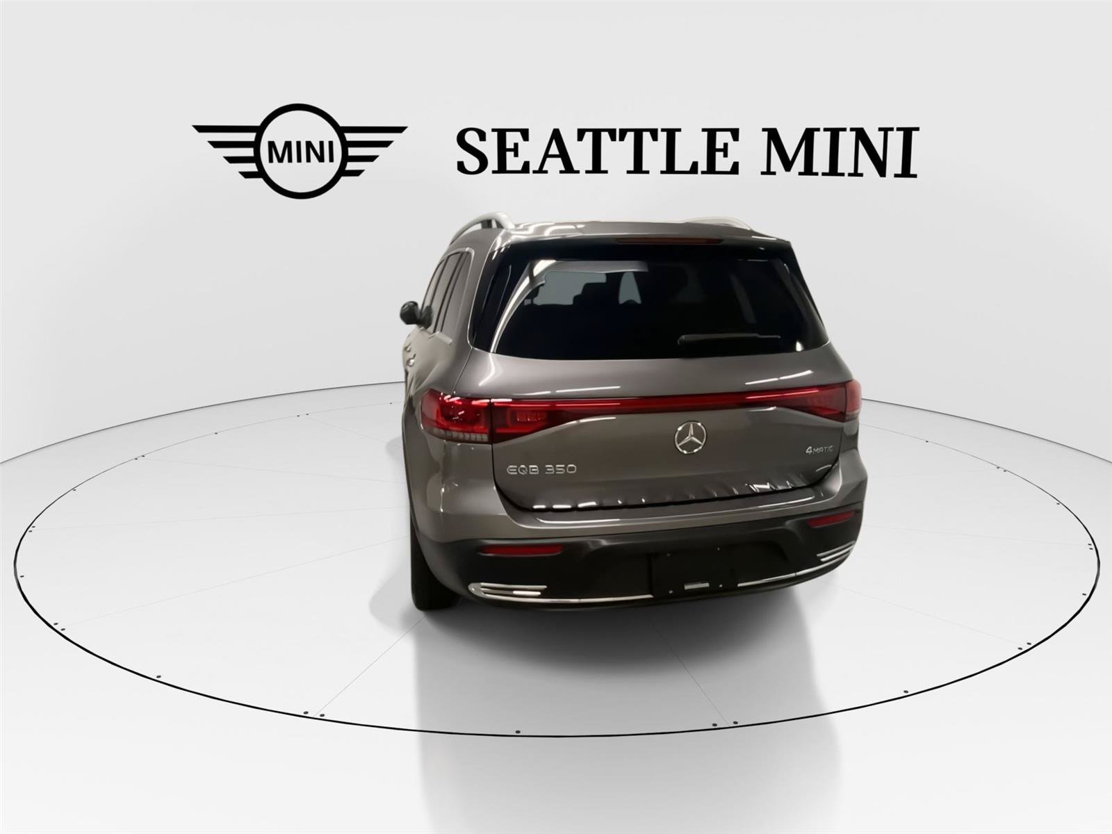 Used 2022 Mercedes-Benz EQB 350 4MATIC image 9