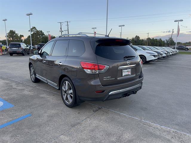 Used 2015 Nissan Pathfinder Platinum FWD image 8