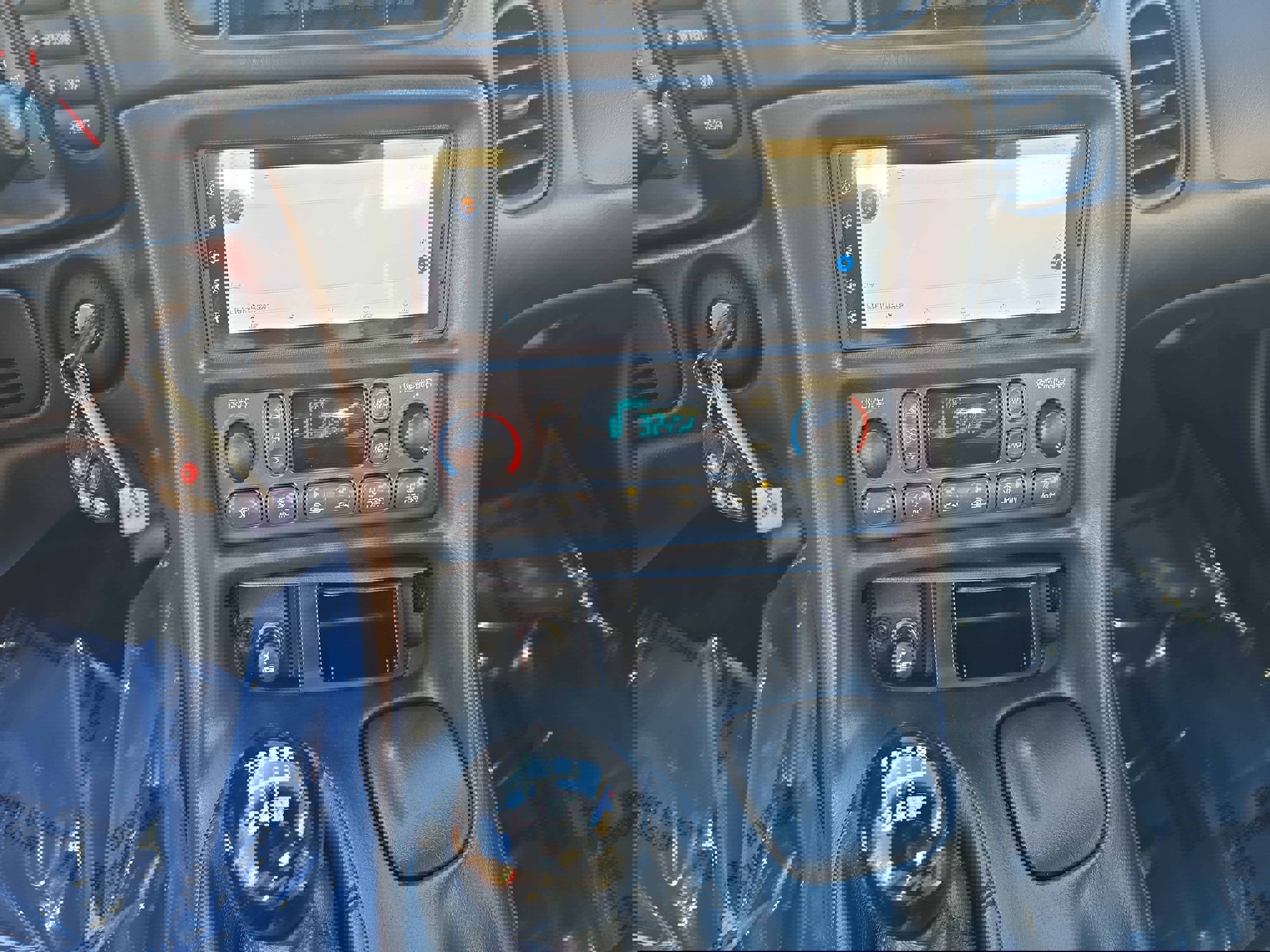 Used 2004 Chevrolet Corvette Convertible w/ Preferred Equipment Group image 26