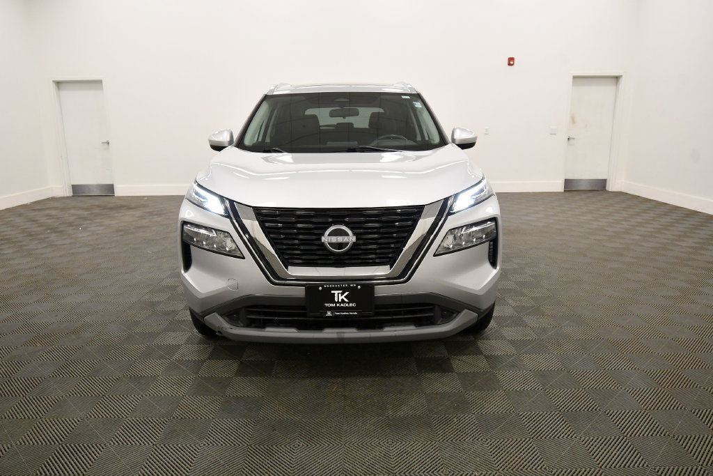 Used 2023 Nissan Rogue SV w/ SV Premium B Package AWD/4WD image 11