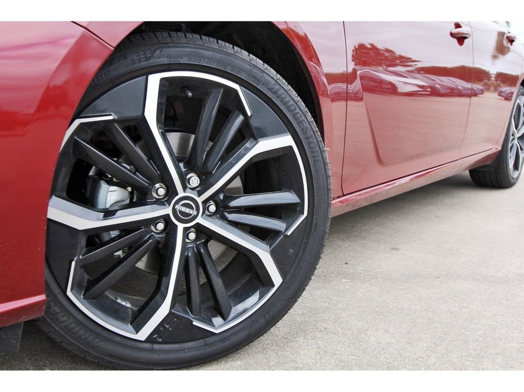 Used 2026 Nissan Altima 2.5 SR w/ SR Premium Package FWD image 29