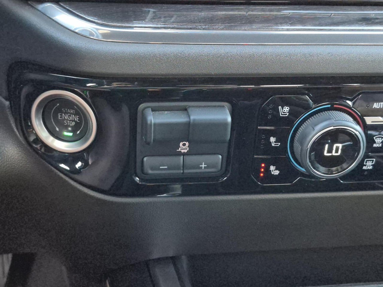 Certified 2023 Chevrolet Silverado 1500 LTZ AWD/4WD image 31