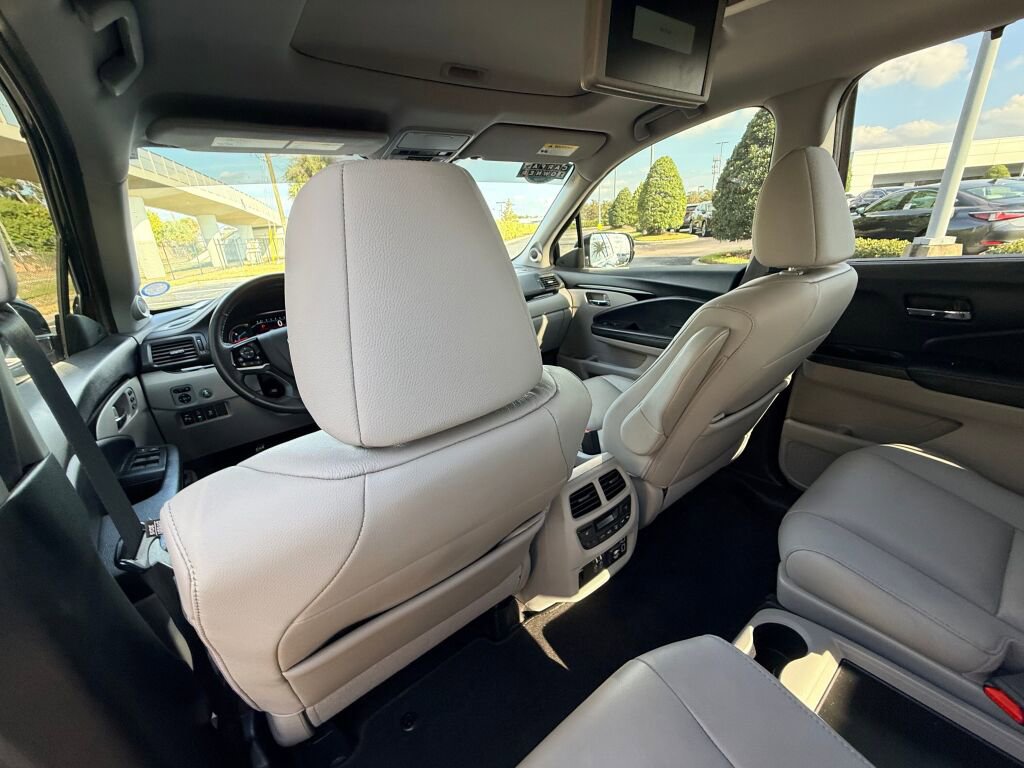 Used 2020 Honda Pilot Touring image 20