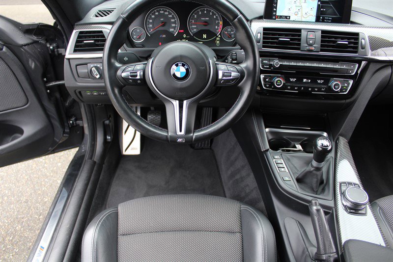 Used 2020 BMW M4 Coupe image 2