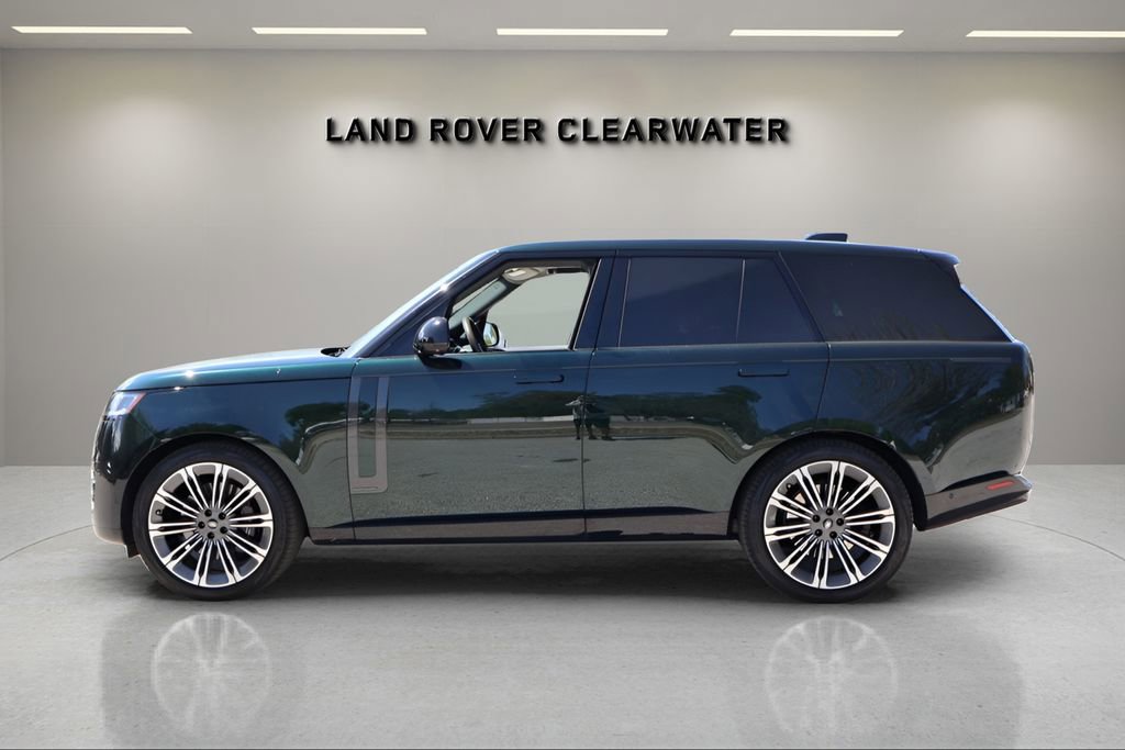 Used 2024 Land Rover Range Rover Autobiography image 2