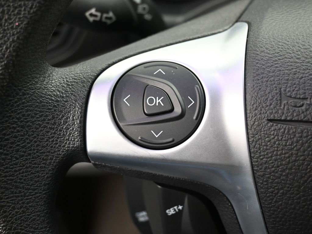 Used 2013 Ford Escape SE image 18