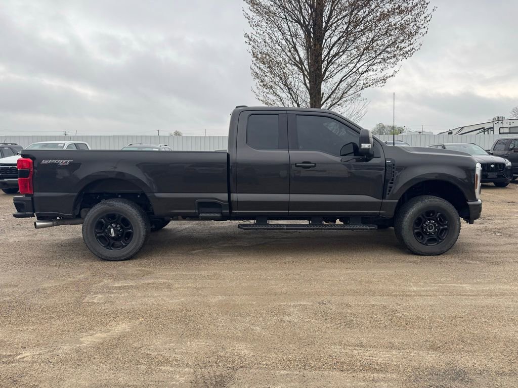 Used 2024 Ford F250 XLT w/ XLT Premium Package AWD/4WD image 6