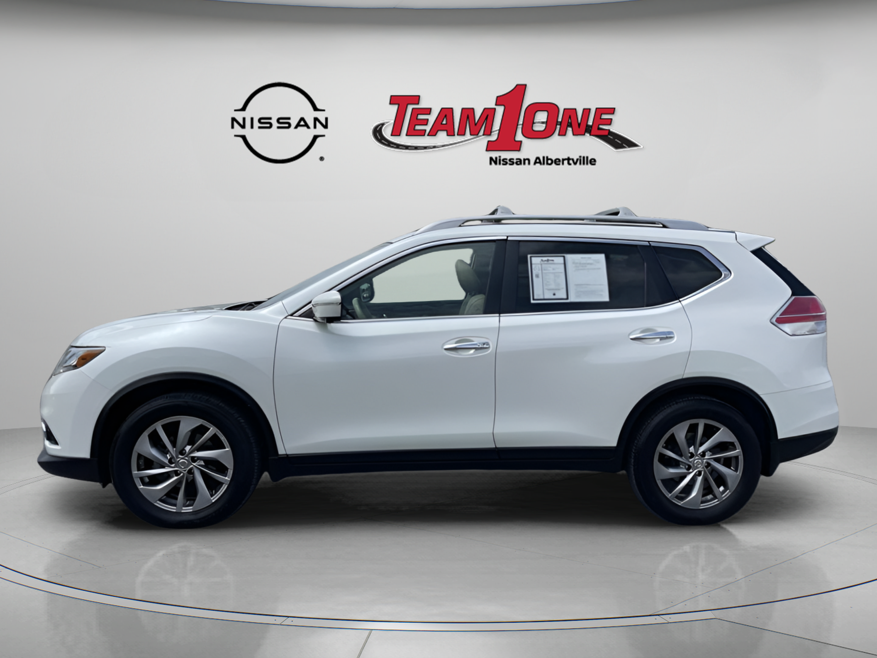 Used 2015 Nissan Rogue SL w/ SL Premium Package FWD image 5