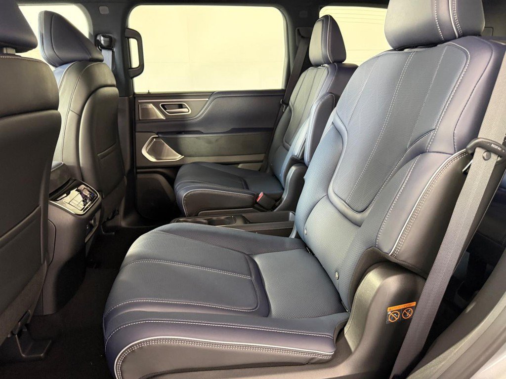 New 2027 INFINITI QX80 Sensory w/ Sport Exterior Package AWD/4WD image 18