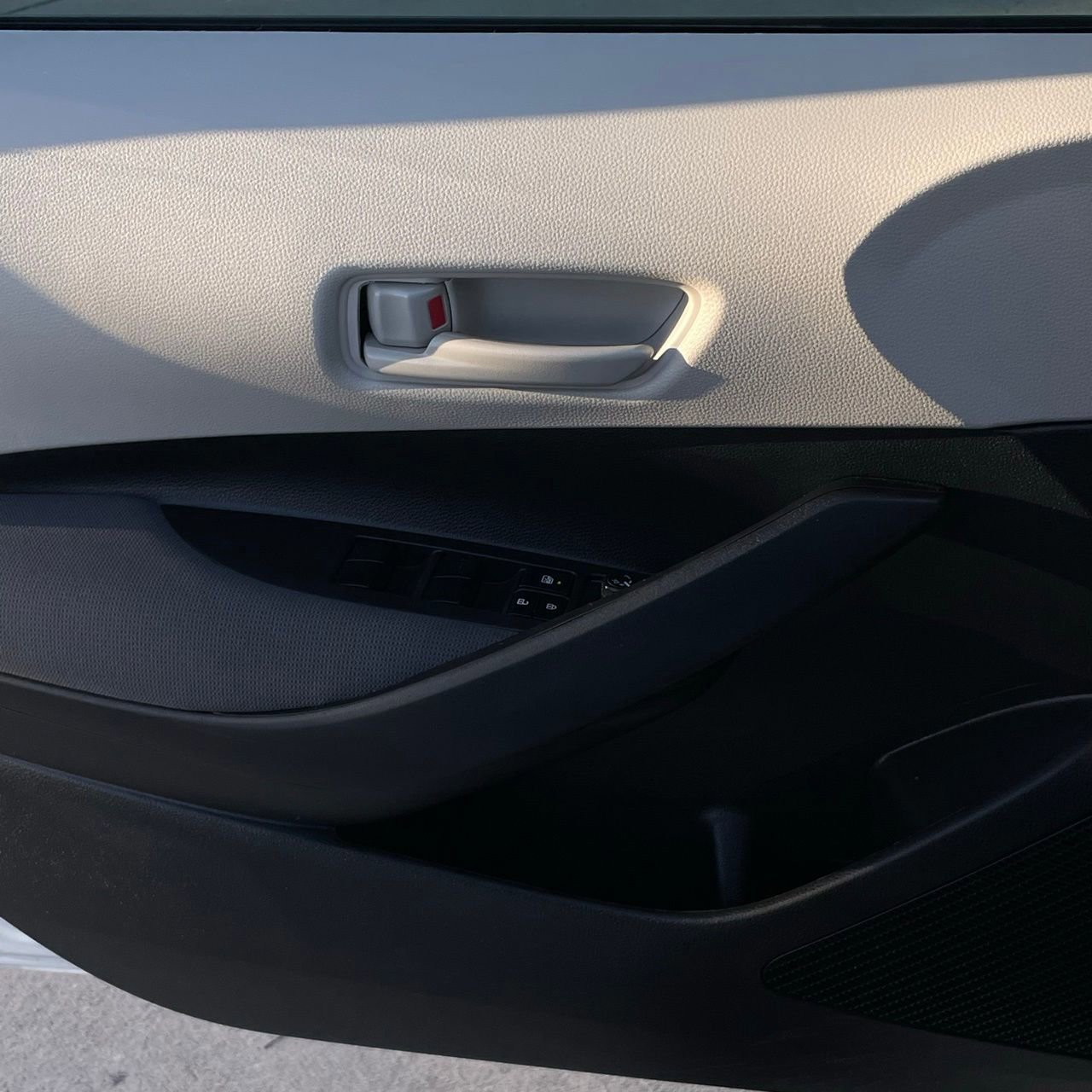 Used 2024 Toyota Corolla LE image 20