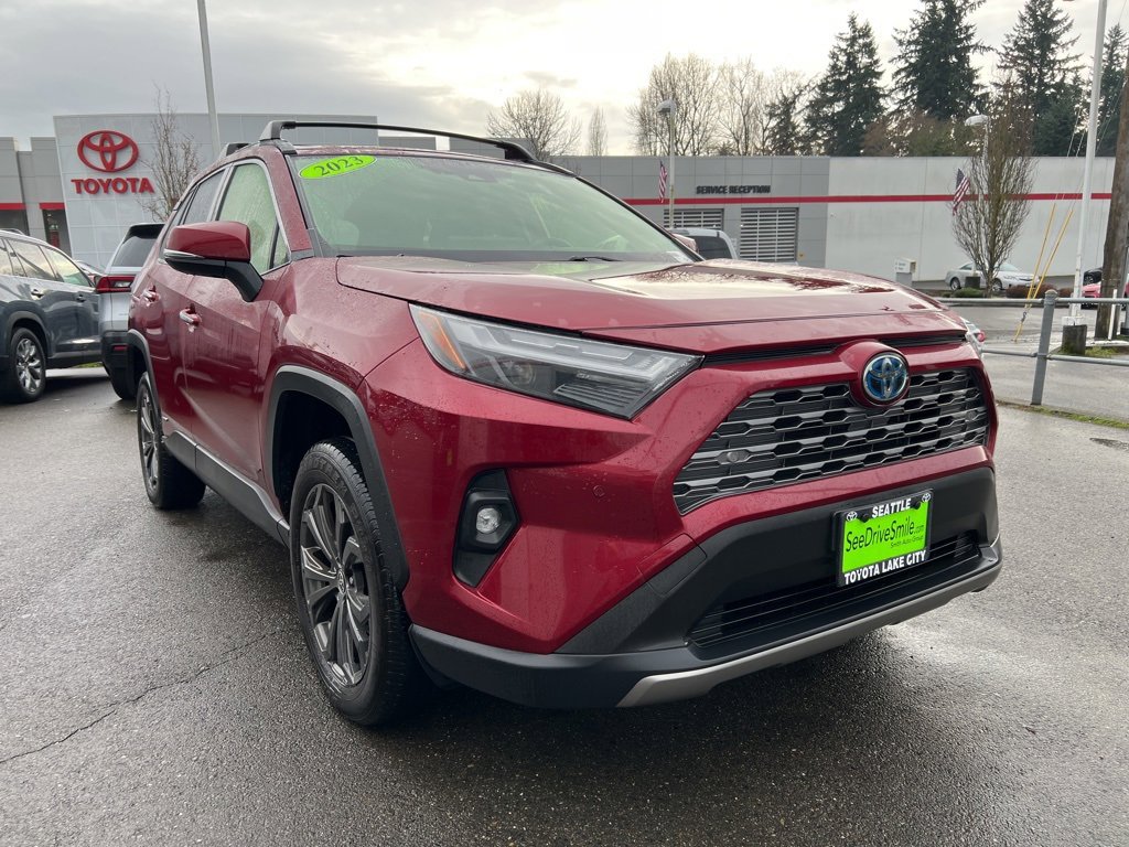 Used 2023 Toyota RAV4 Limited image 1