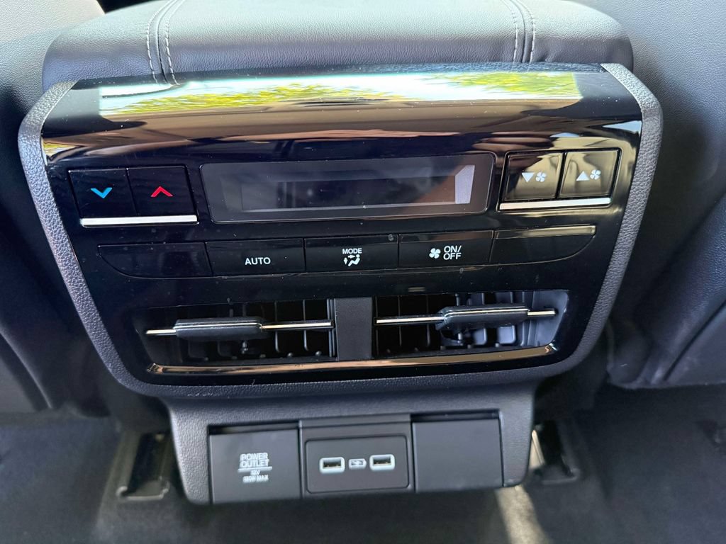 Certified 2024 Acura MDX w/ Technology Package AWD/4WD image 13