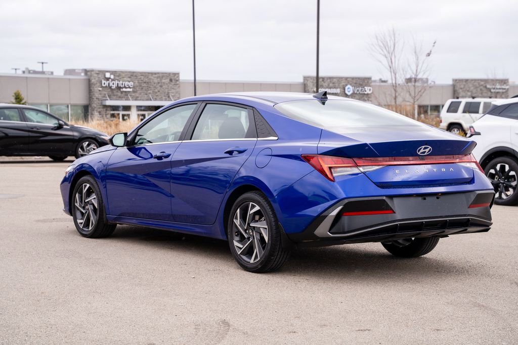 Certified 2024 Hyundai Elantra SEL w/ Convenience Package image 5