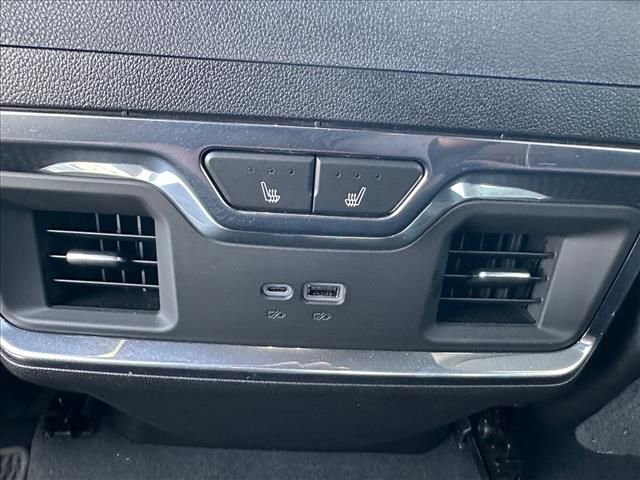 Certified 2025 GMC Sierra 2500 Denali Ultimate AWD/4WD image 17