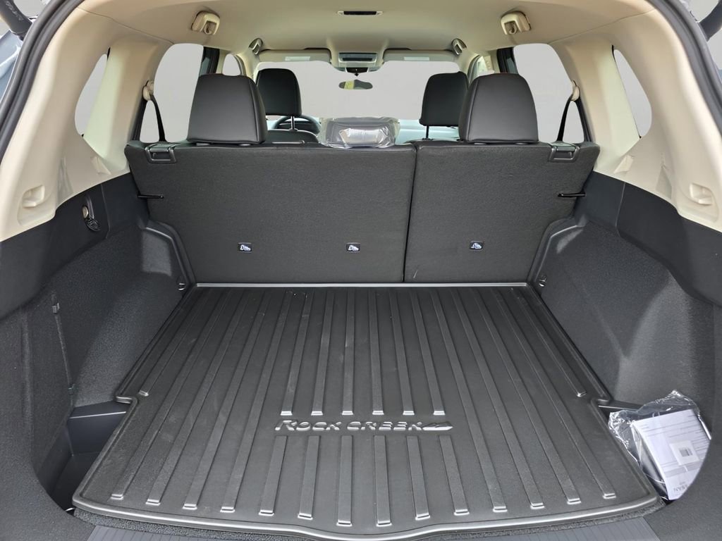 New 2026 Nissan Rogue SV image 8