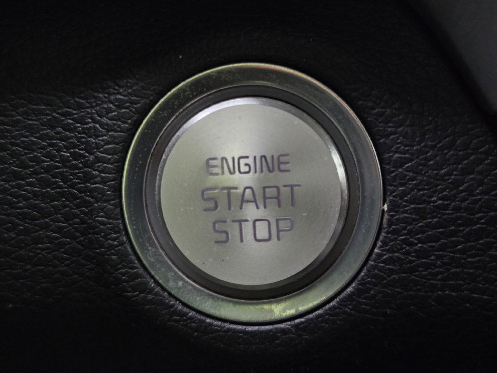 Used 2020 Kia Telluride S FWD image 29