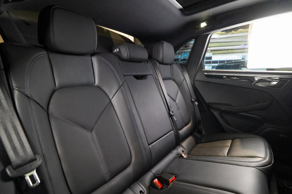 New 2026 Porsche Macan S image 39