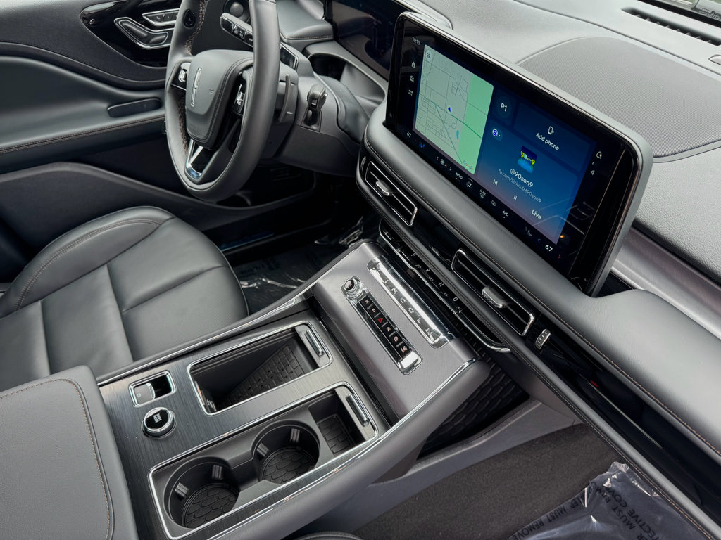 New 2025 Lincoln Aviator AWD w/ Jet Appearance Package image 17