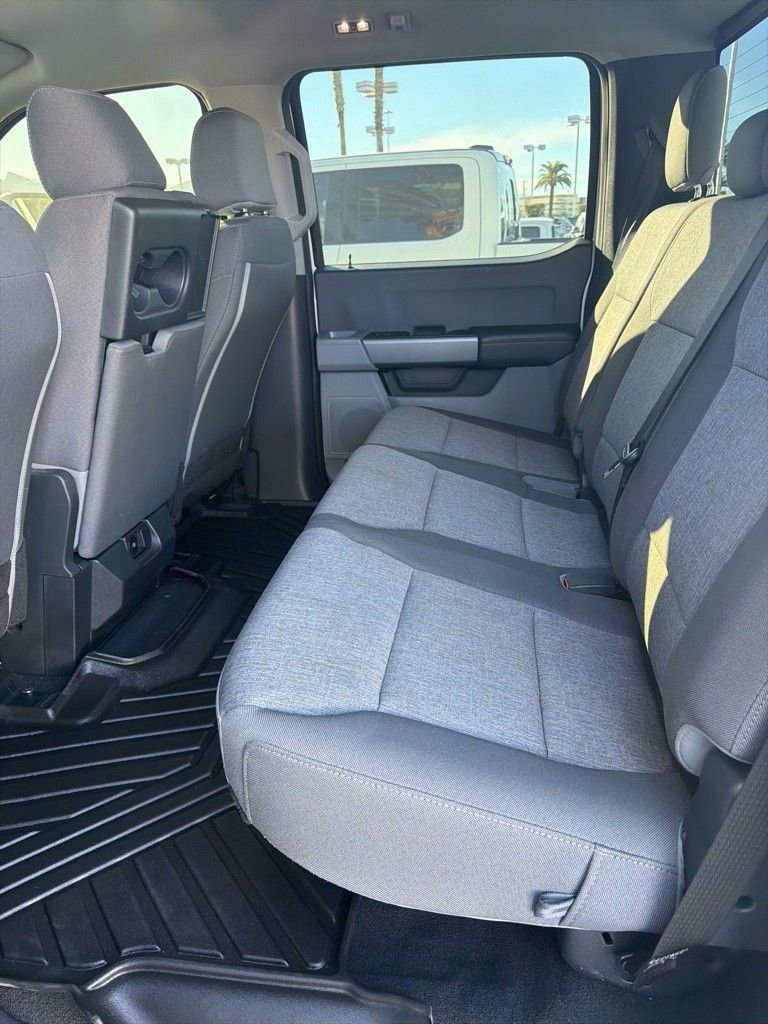 Used 2024 Ford F250 XL w/ STX Appearance Package AWD/4WD image 3