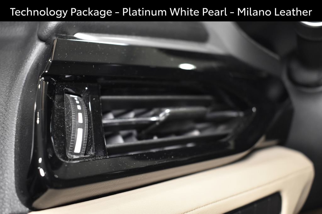 Used 2022 Acura MDX SH-AWD w/ Technology Package image 25