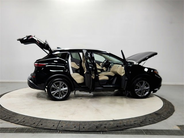 Used 2023 Nissan Murano Platinum w/ Cargo Package image 16