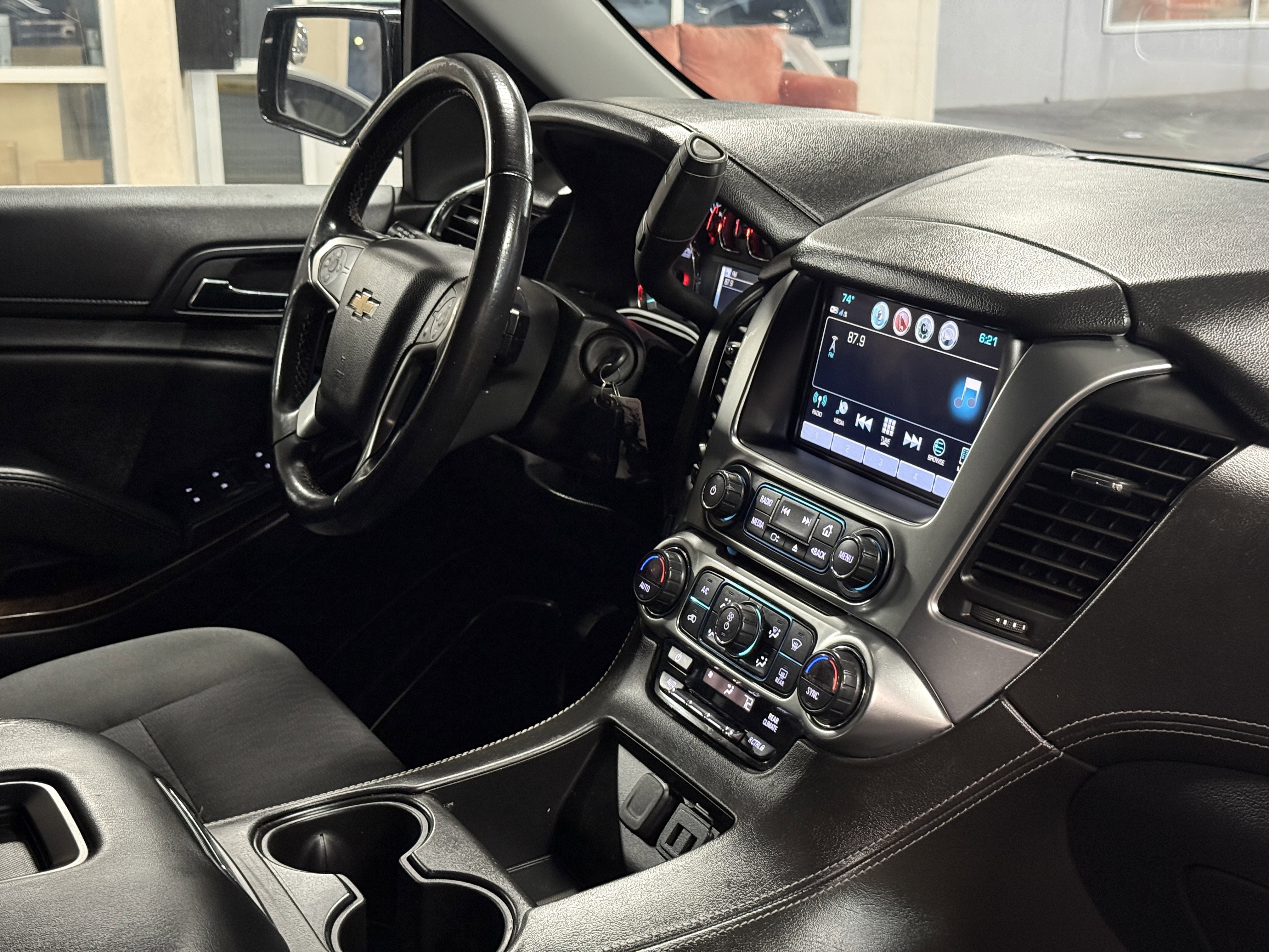 Used 2020 Chevrolet Suburban LS image 13