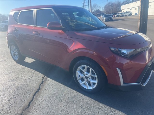 Used 2024 Kia Soul LX w/ Option Group 015 image 2