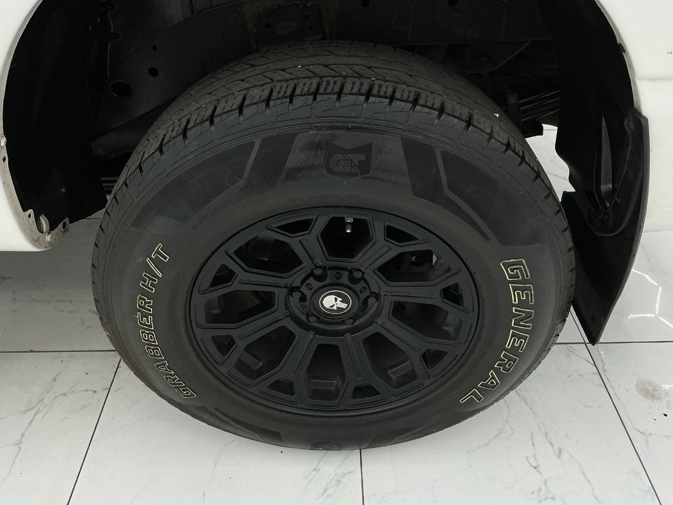 Used 2019 Nissan Titan SV AWD/4WD image 44