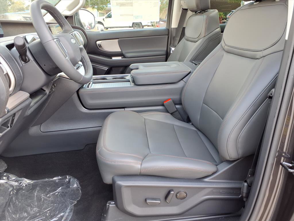 New 2025 Ford Expedition Max Active image 7