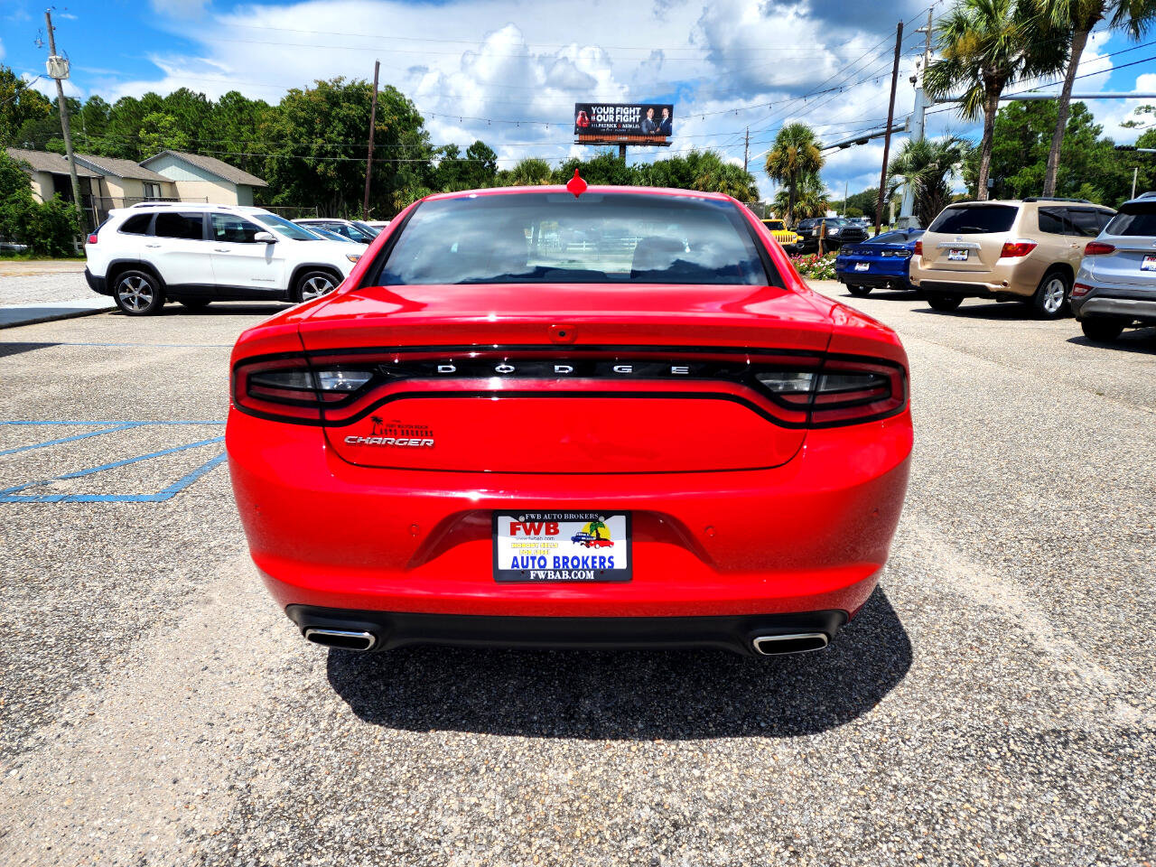 Used 2023 Dodge Charger SXT image 4