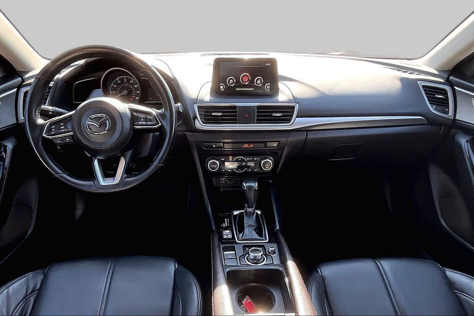Used 2018 MAZDA MAZDA3 Touring FWD image 15