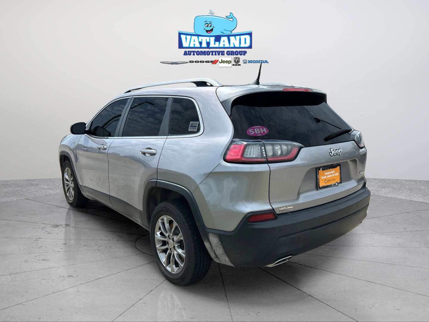 Certified 2021 Jeep Cherokee Latitude Lux w/ Comfort/Convenience Group FWD image 3