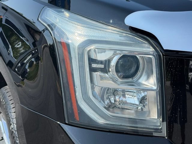 Used 2018 GMC Yukon SLT w/ HD Trailering Package AWD/4WD image 17