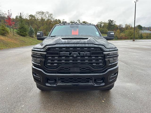 Used 2025 RAM 3500 Limited image 7