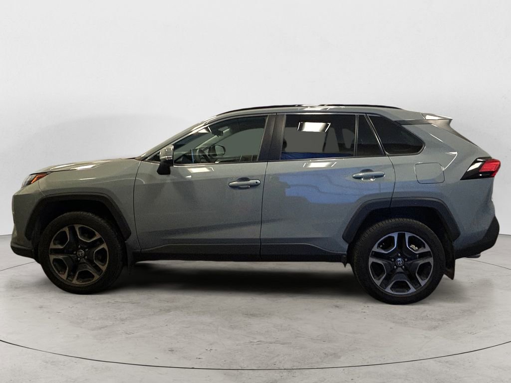Used 2022 Toyota RAV4 XLE Premium AWD/4WD image 2