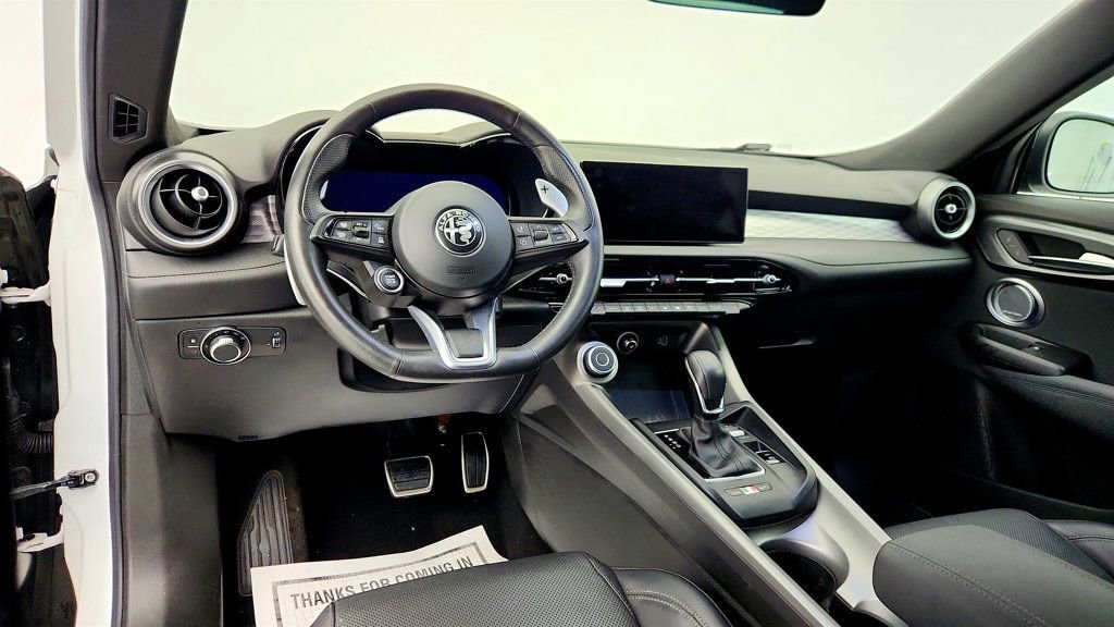 Used 2024 Alfa Romeo Tonale Veloce image 12