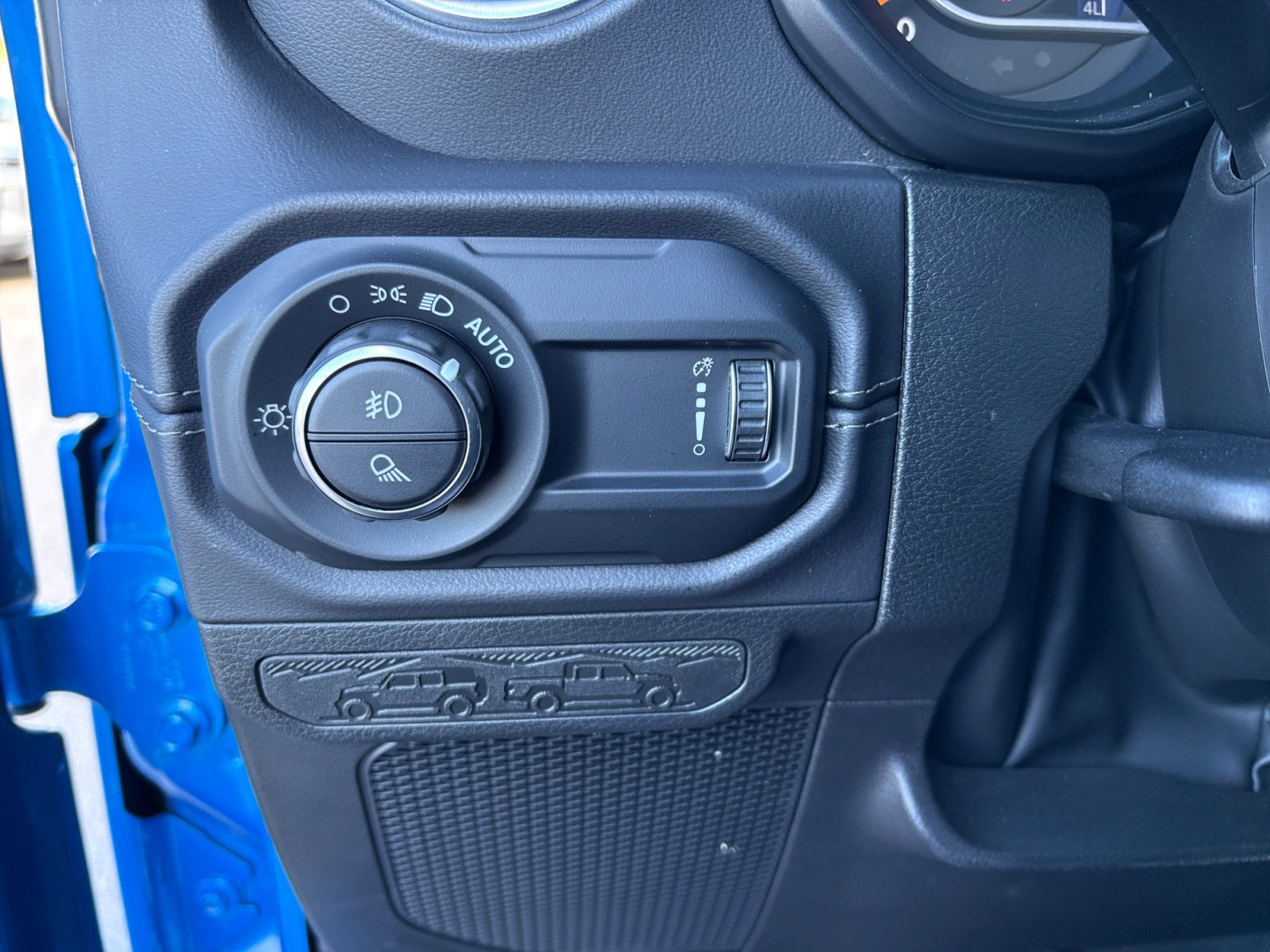 Used 2024 Jeep Gladiator Sport image 23