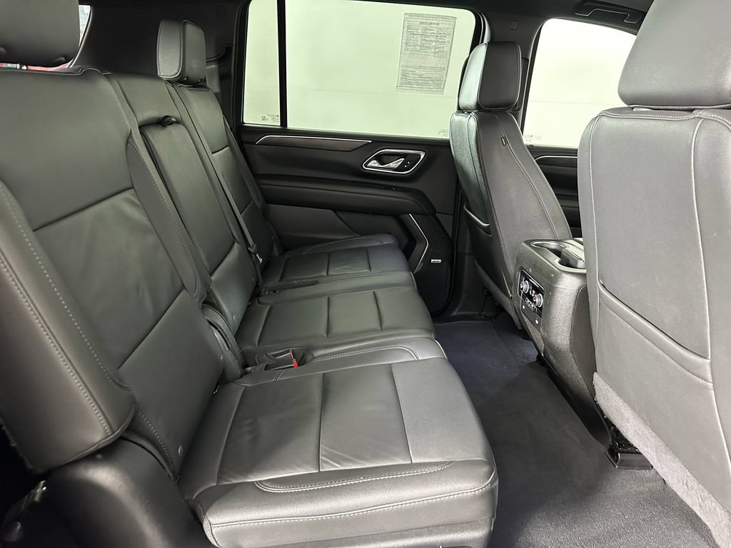 Used 2024 Chevrolet Suburban Z71 AWD/4WD image 33