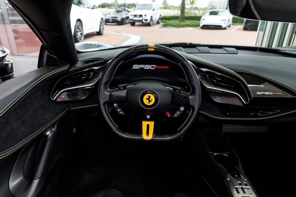 Used 2022 Ferrari SF90 Spider AWD/4WD image 9