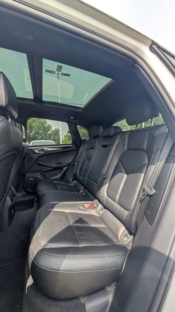 Used 2018 Porsche Macan S AWD/4WD image 6