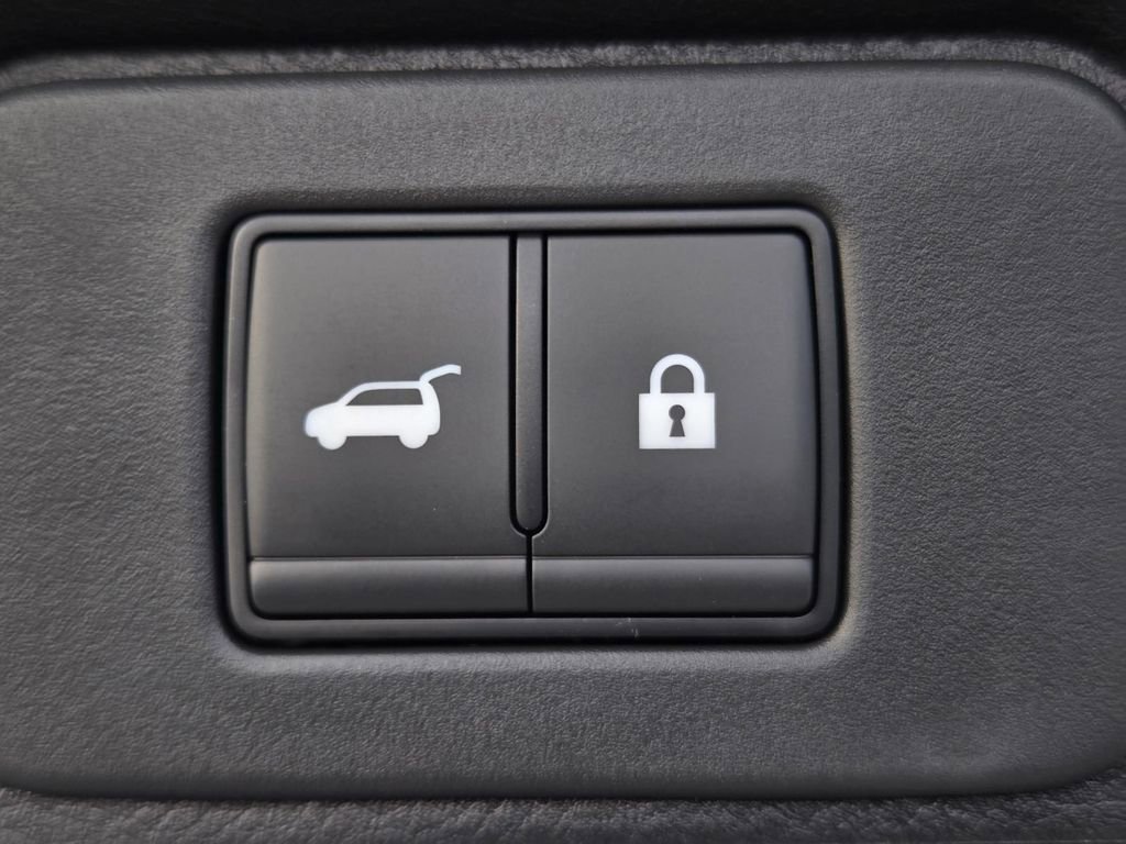 New 2026 Nissan Rogue SV image 9