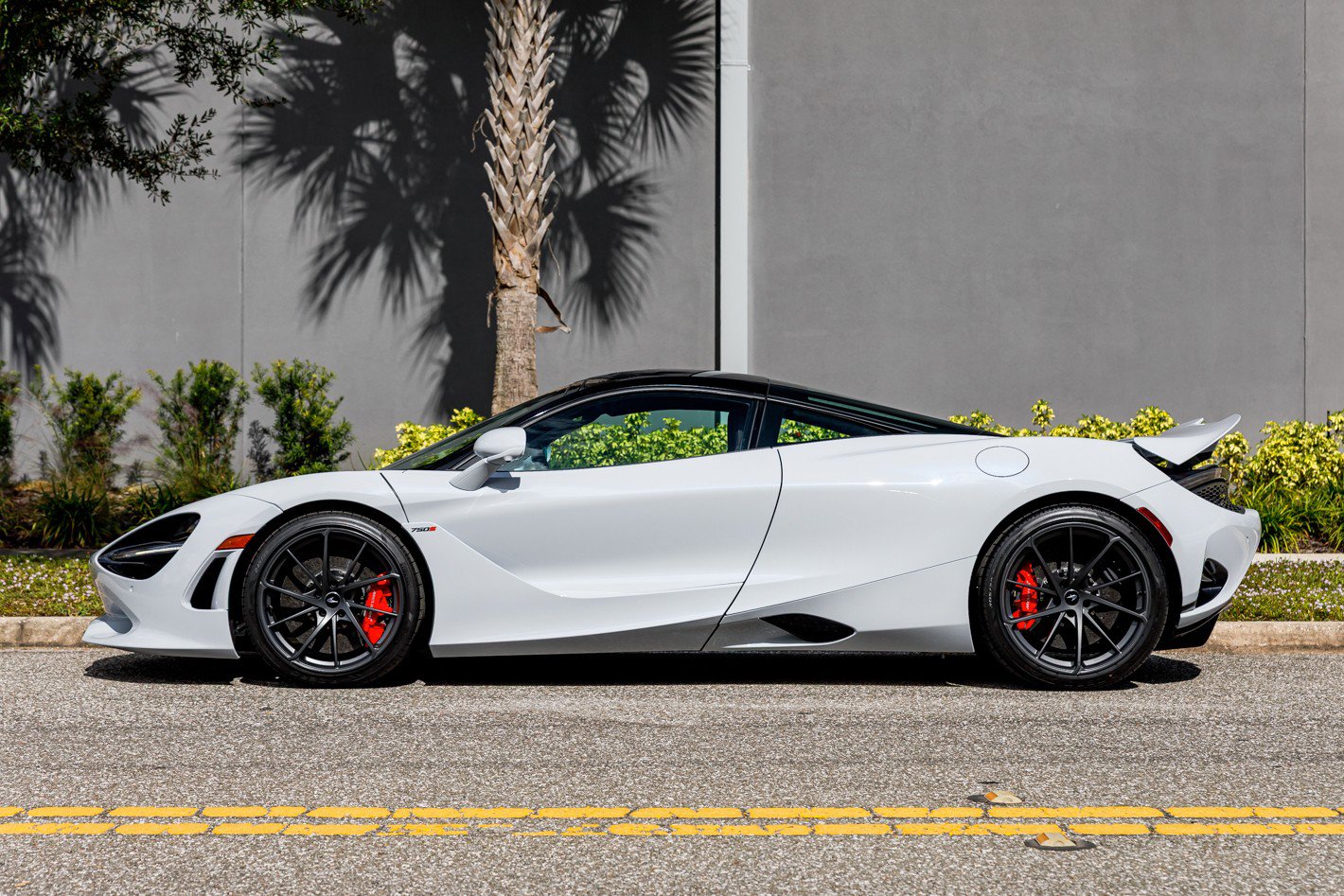 New 2026 McLaren 750S RWD image 3