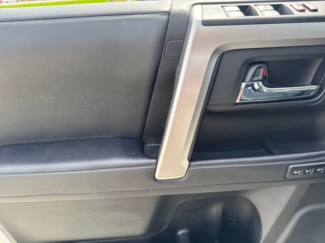 Used 2022 Toyota 4Runner Limited RWD image 17
