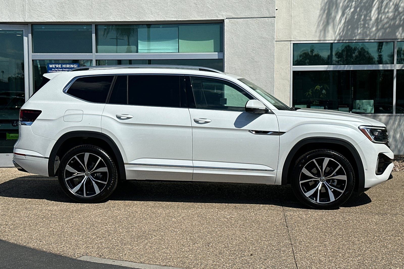 New 2026 Volkswagen Atlas SEL Premium R-Line image 3